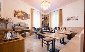 Lilium Hotel